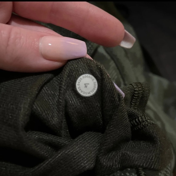 Lululemon Ready to Rulu Joggers - Picture 13 of 13